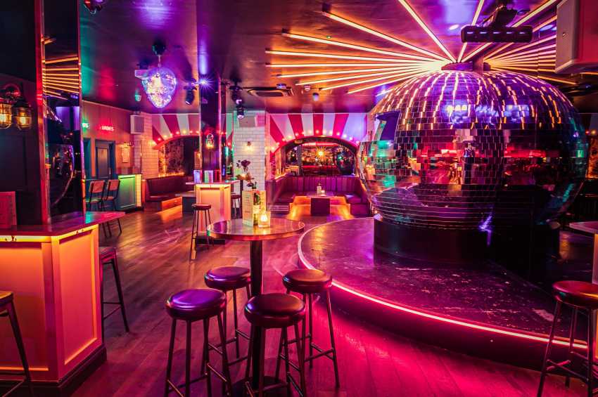 Simmons Bar Holborn, 2 amazing event spaces - Venue Search London